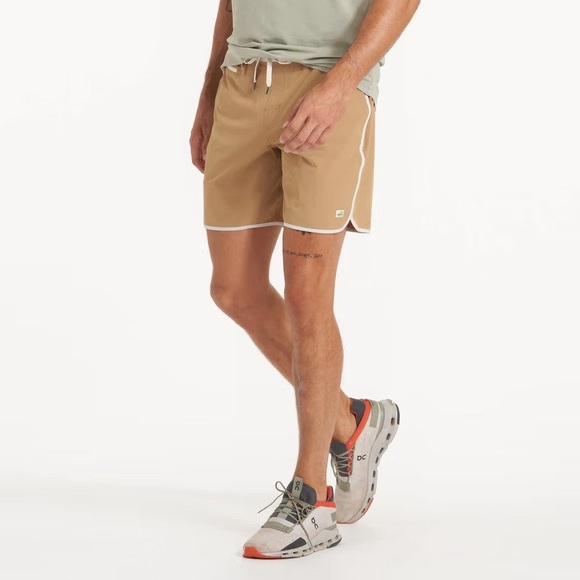 Vuori Banks Short 7.5″ Wheat Yellow XS New with tag $68 - Picture 2 of 4